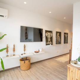 Condo Ouana with pool, hotel din Baie Nettle