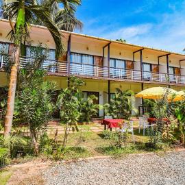YogiTree Beach Resort & Cafe - 100m from Morjim Beach, hotel en Morjim