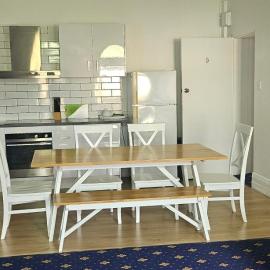The Wharf Hotel, hotel di Wynyard