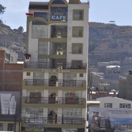 Hotel "VIRGEN DEL SOCAVON"、オルロのホテル