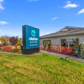 Clarion Pointe Wenatchee