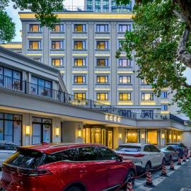 Donghu Collection Hotel, hotel v Šanghaji