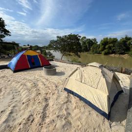 Riverland Camp, hotell i Phumĭ Chheutéal (2)