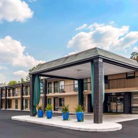 Super 8 by Wyndham Daleville-Fort Novosel, hotel in Daleville