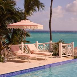 Coral Sands Inn & Cottages, hotel v mestu Harbour Island