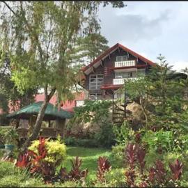 Log Cabin Hotel - Baguio, hotell i Baguio
