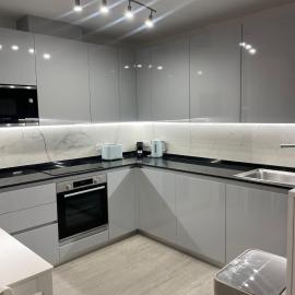 New CP family apartment with spa, hotel u gradu Gibraltar