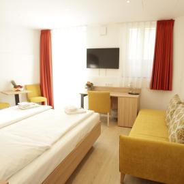 Hotel ADRIA München, Hotel in München