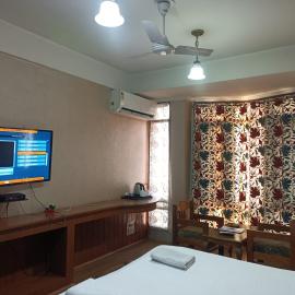 zoz dal, hotel Szrínagarban