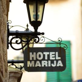 Hotel Marija, hotell i Kotor