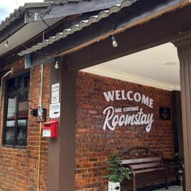 Roomstay By Abe Cottage, hotel Kampung Kuala Besutban