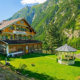Hotel Kaiservilla，海利根布盧特的飯店