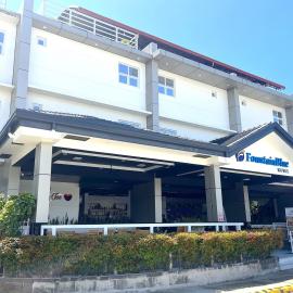 FountainBlue Hotel and Banquet Hall, hotel en Daraga