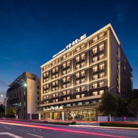 China Youth Qiuguo Hotel - Wuhan Jiangxia Uni-Town Metro Branch, hotel em Wuhan