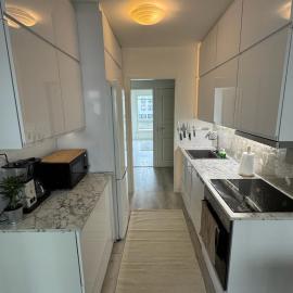 2 bedroom condo with a balcony in the center of Helsinki, hotel in Helsinki