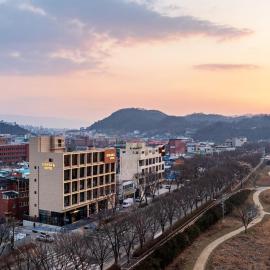 Hotel Jeonju Hanok Village, hotel en Jeonju