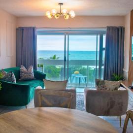 Precious Paradise Beach Condo, viešbutis mieste Amanzimtotis
