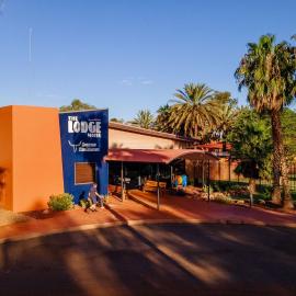 The Lodge Motel Newman، فندق في نيومان