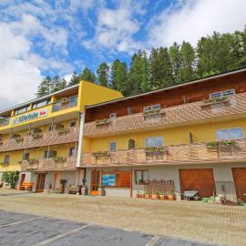 Hotel Käferhube, hotel sa Murau