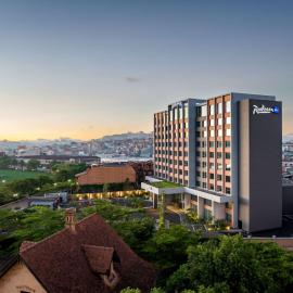 Radisson Blu Hotel Antananarivo Waterfront, hotel v destinaci Antananarivo