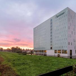 Radisson Hotel & Suites Amsterdam South, hotell i Amstelveen