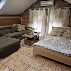 Guest House Maja, hotel u Novom Sadu