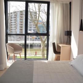 Hotel Bilbao Plaza, хотел в Билбао