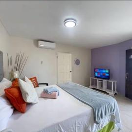 Skyline Suites Villa and Spa, hotel sa Montego Bay