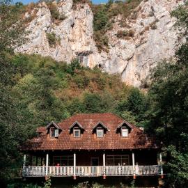 Utopia Climbing Community, Hotel in Rti