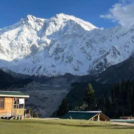 Fairy meadows BroadView Hotel, hotel i Tato