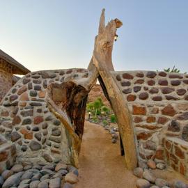 Brandberg White Lady Lodge, хотел в Uis