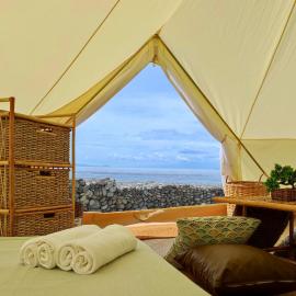 KAWAI Beach Camp, hotel in Lobo