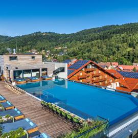 Hotel META Resort & Vine SPA, hotelli kohteessa Szczyrk