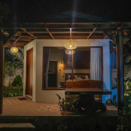 Pronojiwo에 위치한 호텔 Arnez Tropical Cottage