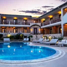 Stamos Hotel