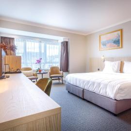 Hotel Carlton, готель у Генті