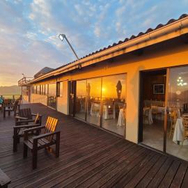 Wavecrest Beach Hotel & Spa