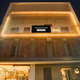 Ludhiana में, होटल Townhouse by OYO Haibowal Chowk Near DMC