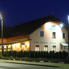 Guesthouse Beno, hotell i Starše