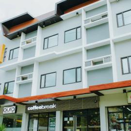 Aura Condotel, ξενοδοχείο σε Roxas City