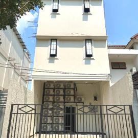 Helloroom Mampang Jl Bank, מלון בג'קרטה
