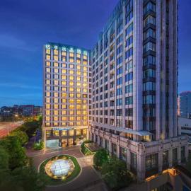 Crystal Hotel Shanghai Changfeng Business District, хотел в Шанхай