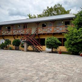 Мотель Ріта, hotel di Berehove