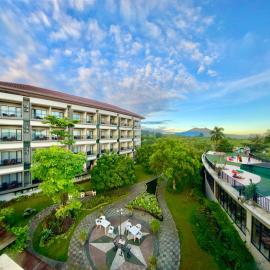 The Green Peak, ARTOTEL Curated, hotel di Puncak
