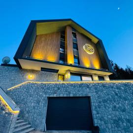 Boutique Hotel Rezident, хотел в Жабляк