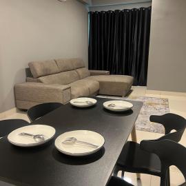 Elegant Pool View Condo at Residensi Suasana Damai, hotel em Petaling Jaya