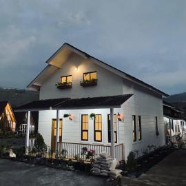 Mahkota Swiss Villa Dieng, hotel a Diyeng