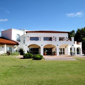 La Campiña Club Hotel & Spa, hotel u gradu 'Santa Rosa'