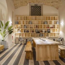 Room Select Via Veneto, hotel em Roma