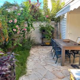 Garden & Terrace Apartment โรงแรมในนูเมีย
